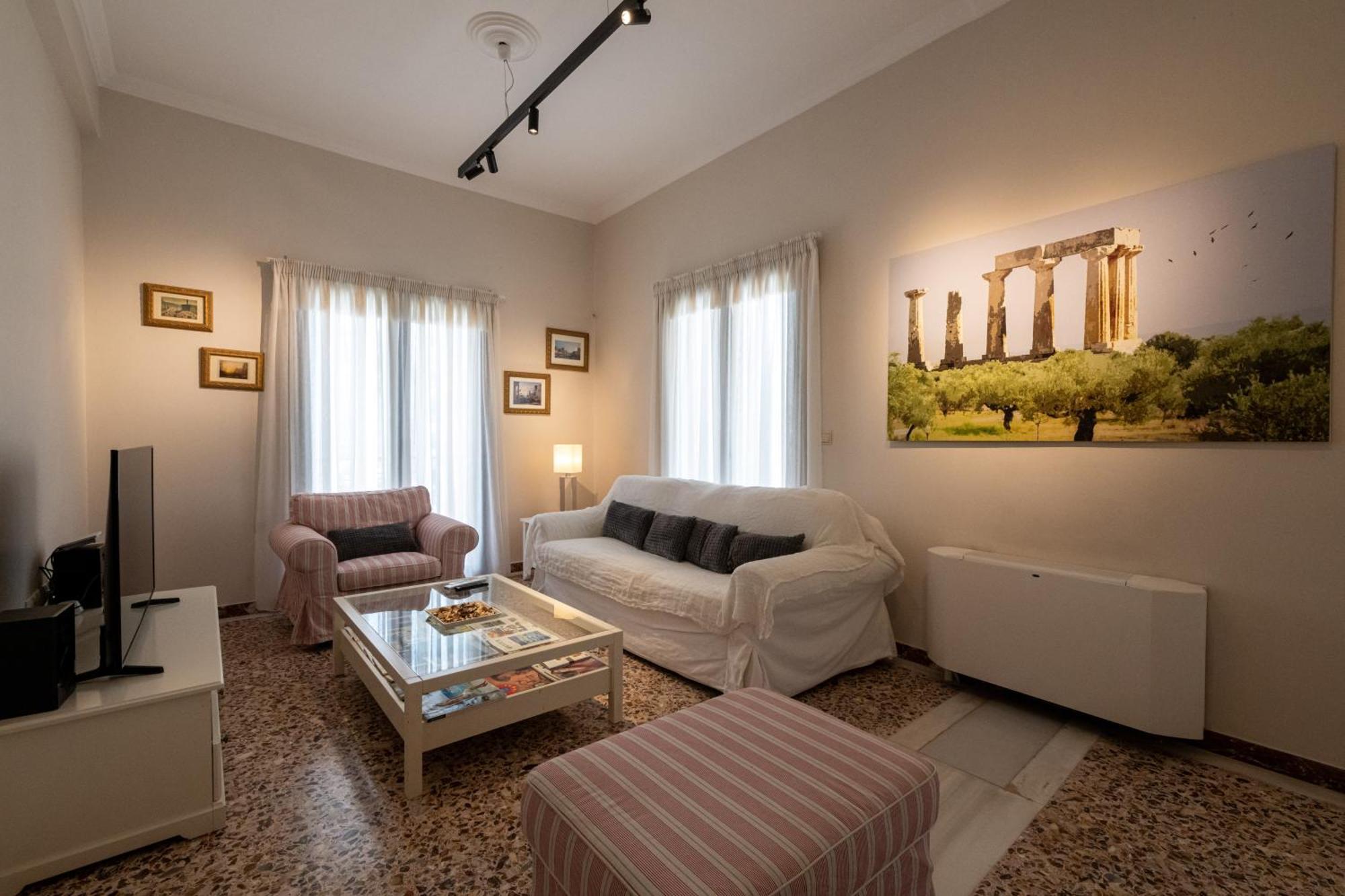 Angelinas Quarters - Kalamata Mediterranean Villas Εξωτερικό φωτογραφία